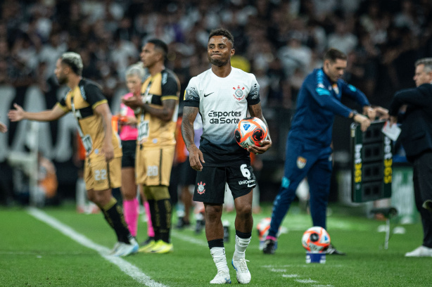 Corinthians negocia sa�da de Diego Palacios para time da MLS