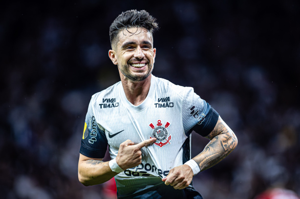 SE FIRMOU NA EQUIPE! Coronado assegura titularidade no Corinthians após destaque e vitória merecida.
