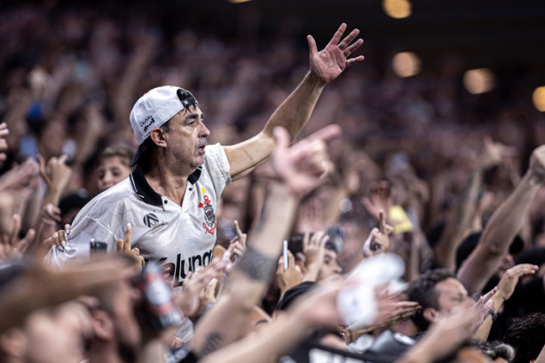 Corinthians aposta em projeto de fotografia para aumentar arrecadação na Neo Química Arena | Analise para a Fiel