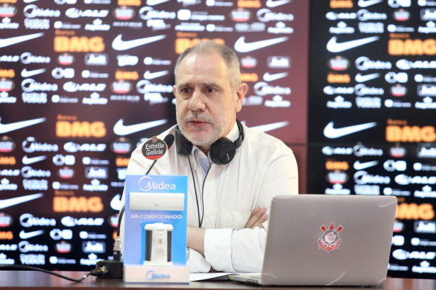 Roberto Gavioli foi afastado do Corinthians