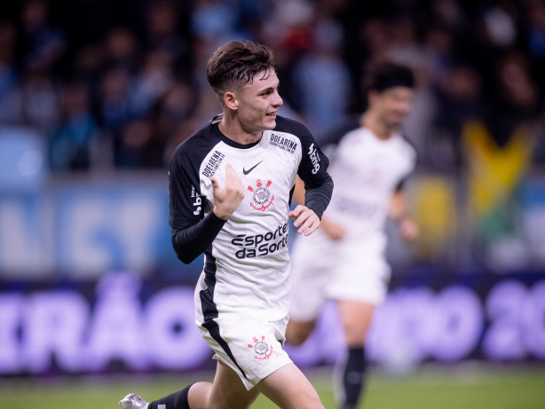 Corinthians visita a Arena do Grêmio para defender invencibilidade recente no estádio