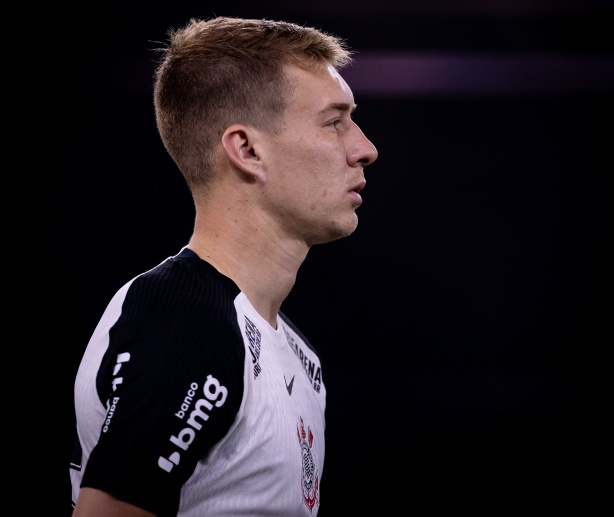 CHARLES VUELVE: Fin a mes de inactividad