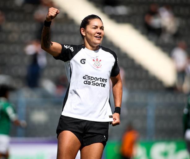 Gabi Zanotti celebra avanço das obras na Fazendinha e projeta retorno do Corinthians ao local