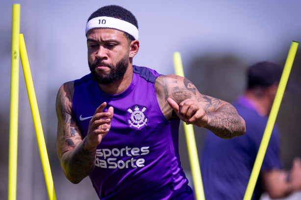 ELE VOLTOU?! Memphis volta antes do previsto e pode ser arma surpresa na Copa do Brasil!