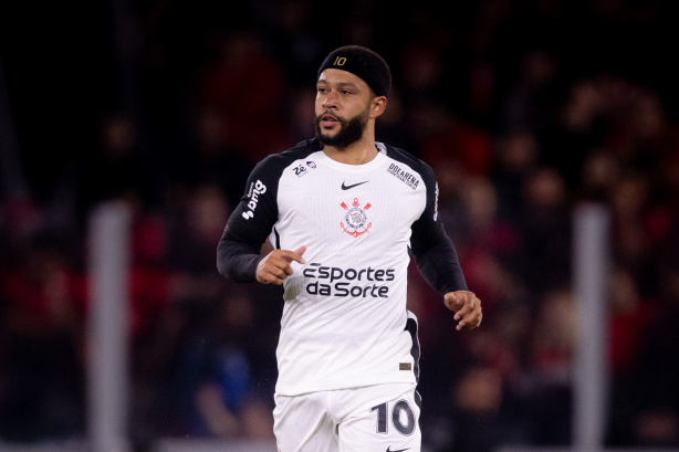 FINALMENTE! Corinthians se aproxima de acordo para pagar dívida milionária com Memphis Depay!
