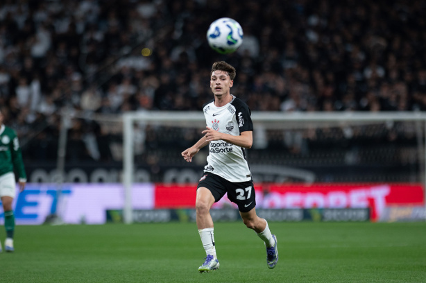 Breno Bidon foi advertido no D�rbi e perder� pr�ximo compromisso do Corinthians no Campeonato Brasileiro