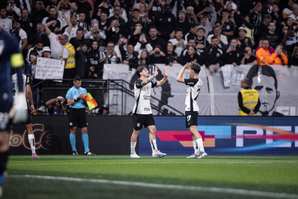 Diniz elogia jovens do Corinthians e prioriza recuperação imediata de Garro