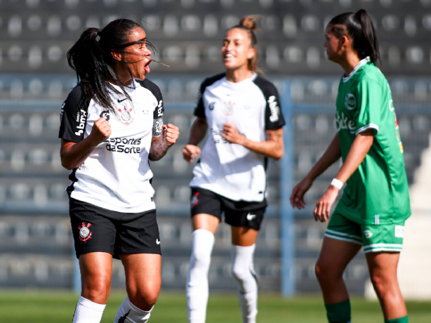 Corinthians enfrenta Juventude pela primeira vez como visitante e defende retrospecto perfeito