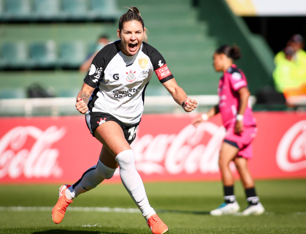 Trio do Corinthians se destaca na artilharia da temporada; camisa 10 segue na liderança