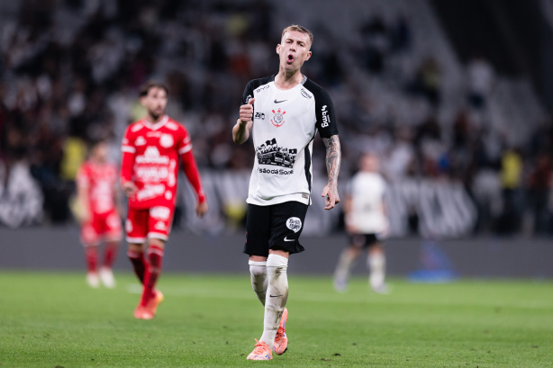 Corinthians é condenado a pagar valor milionário por dívida relacionada à compra de Charles
