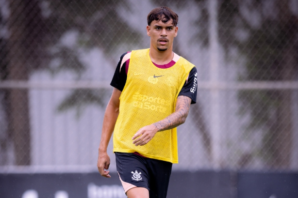 Zagueiro do Corinthians passará por cirurgia e amplia período como desfalque