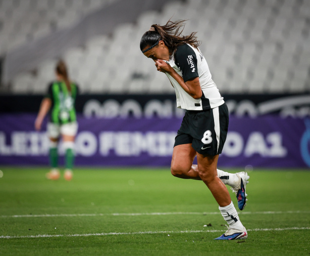 Andressa Alves volta a marcar apĂłs jejum de 20 jogos pelo Corinthians
