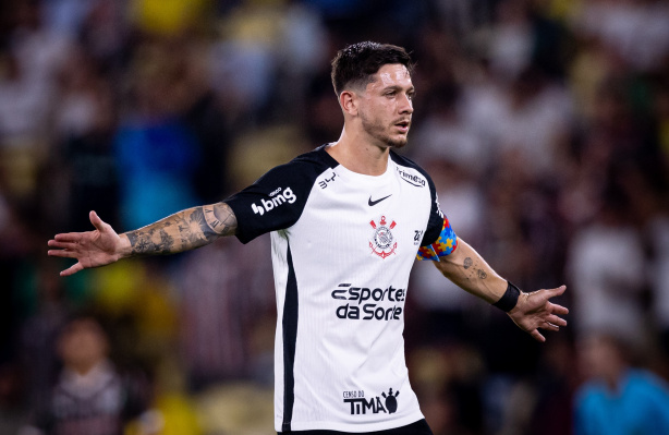 Garro iguala zagueiro e assume o sexto lugar entre estrangeiros com mais jogos pelo Corinthians | Analise para a Fiel
