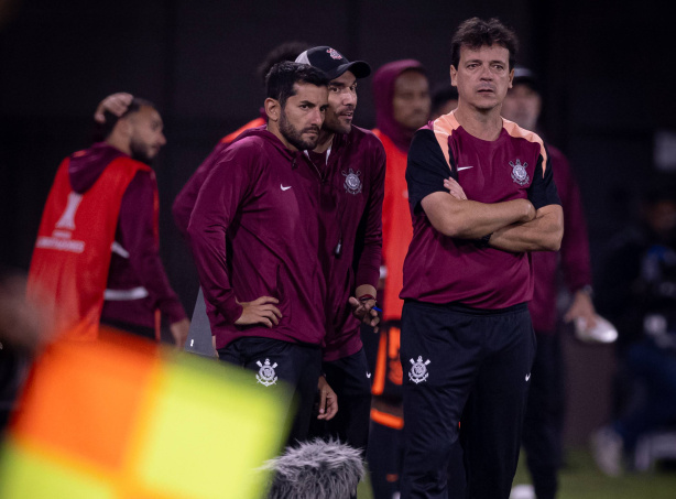 Técnico do Corinthians busca melhorar retrospecto contra o Palmeiras em primeiro Dérbi