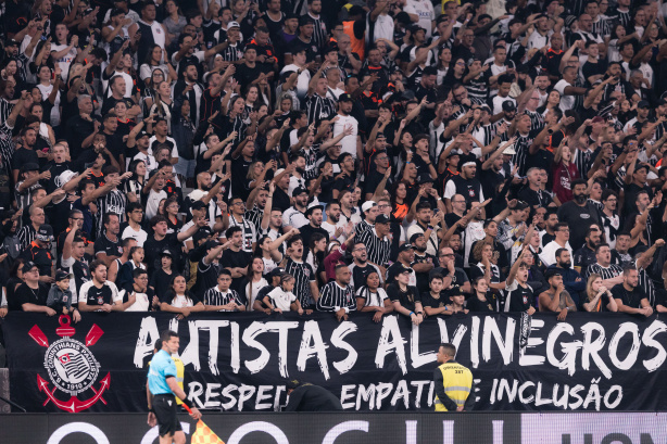 Corinthians registra melhor público da temporada em Dérbi do Brasileirão