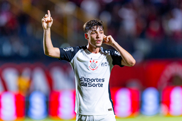 Corinthians repete jejum de 2024 após empate com o Vitória no Brasileirão; veja números