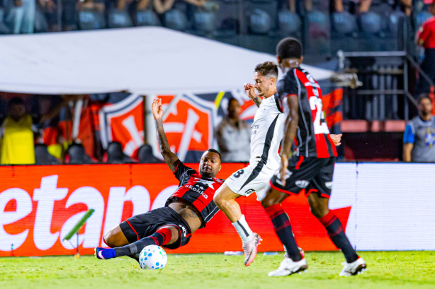 Corinthians retorna à zona de rebaixamento após mais de 500 dias