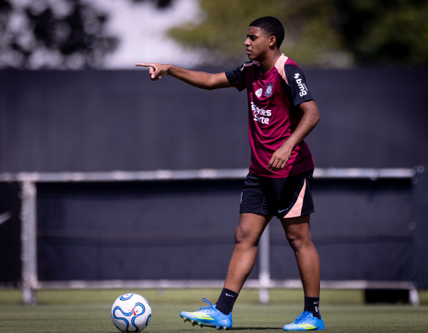 Atacante volta a ser relacionado pelo Corinthians após se recuperar de lesão sofrida em março