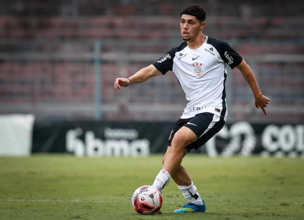 Lateral entra no ranking e zagueiro chega ao top-3 da artilharia do Sub-20 do Corinthians