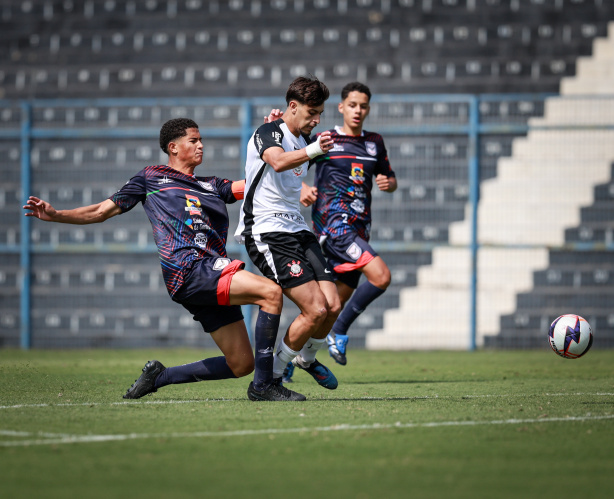 Joia da base do Corinthians celebra retorno aos gramados e projeta futuro no clube