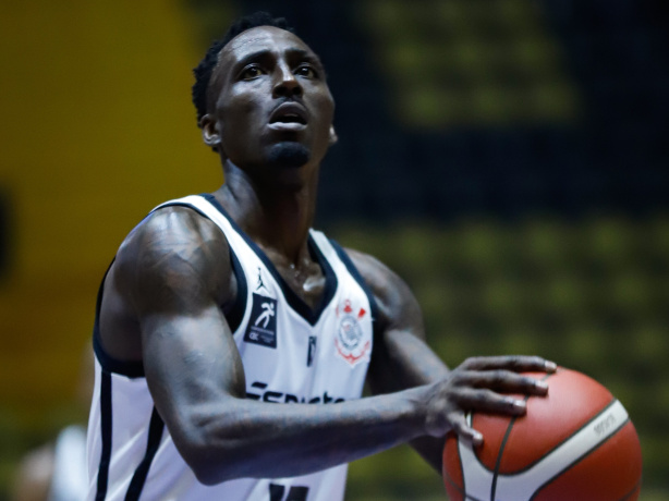 Corinthians vence Minas e volta a liderar série nos playoffs do NBB