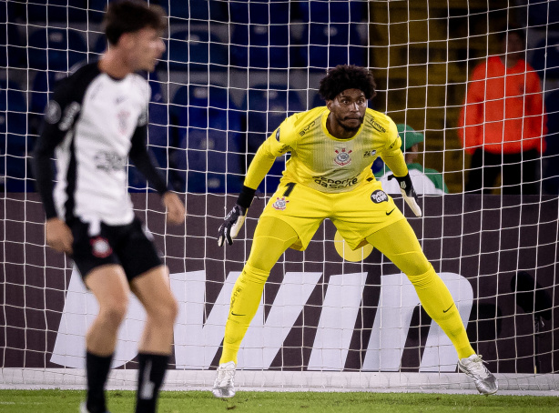 Hugo Souza se manifesta após ausência em lista final da Seleção para a Copa do Mundo