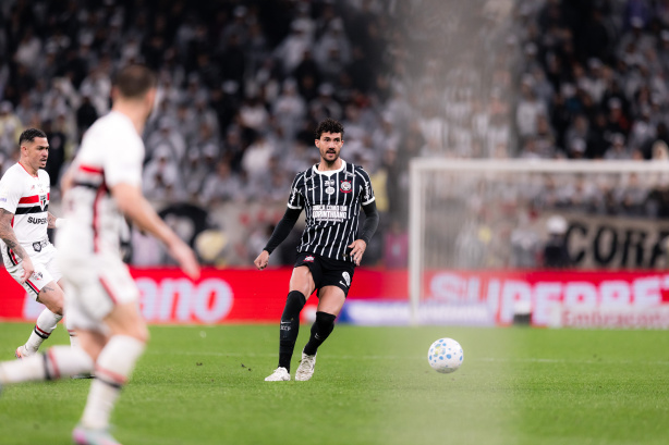 Zagueiro do Corinthians pode alcançar marca histórica atingida por apenas sete jogadores do elenco