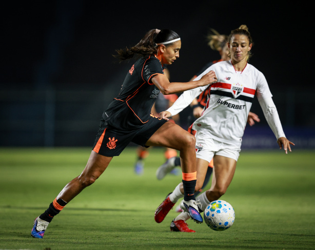 Andressa Alves celebra adaptação no Corinthians e revela preparação especial para os clássicos