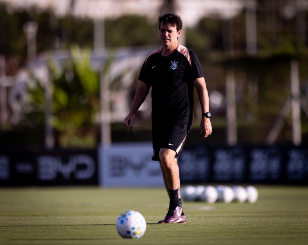 Corinthians encerra preparação para enfrentar o Atlético-MG pelo Brasileiro; veja provável escalação