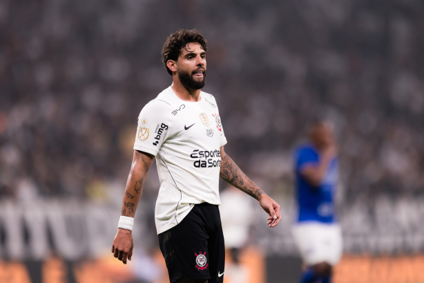Atacante do Corinthians destaca intensidade com Diniz e valoriza vitória na Copa do Brasil
