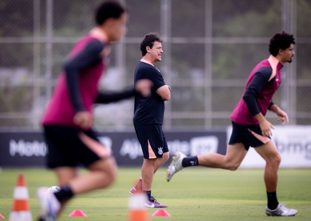 Corinthians se reapresenta após vitória e mira último duelo da fase de grupos da Libertadores