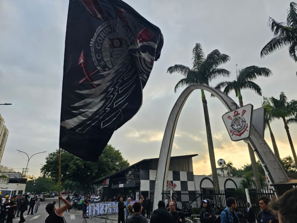 Últimas do Corinthians: balancete, manifestação de presidente da Gaviões e pedido de impeachment