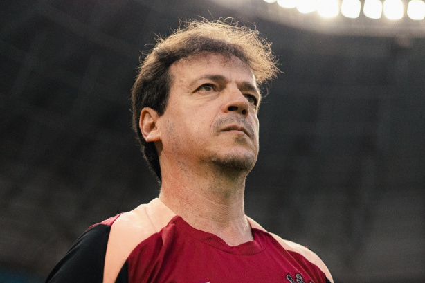 Técnico do Corinthians enaltece coragem de sua equipe e nega polêmica com a arbitragem