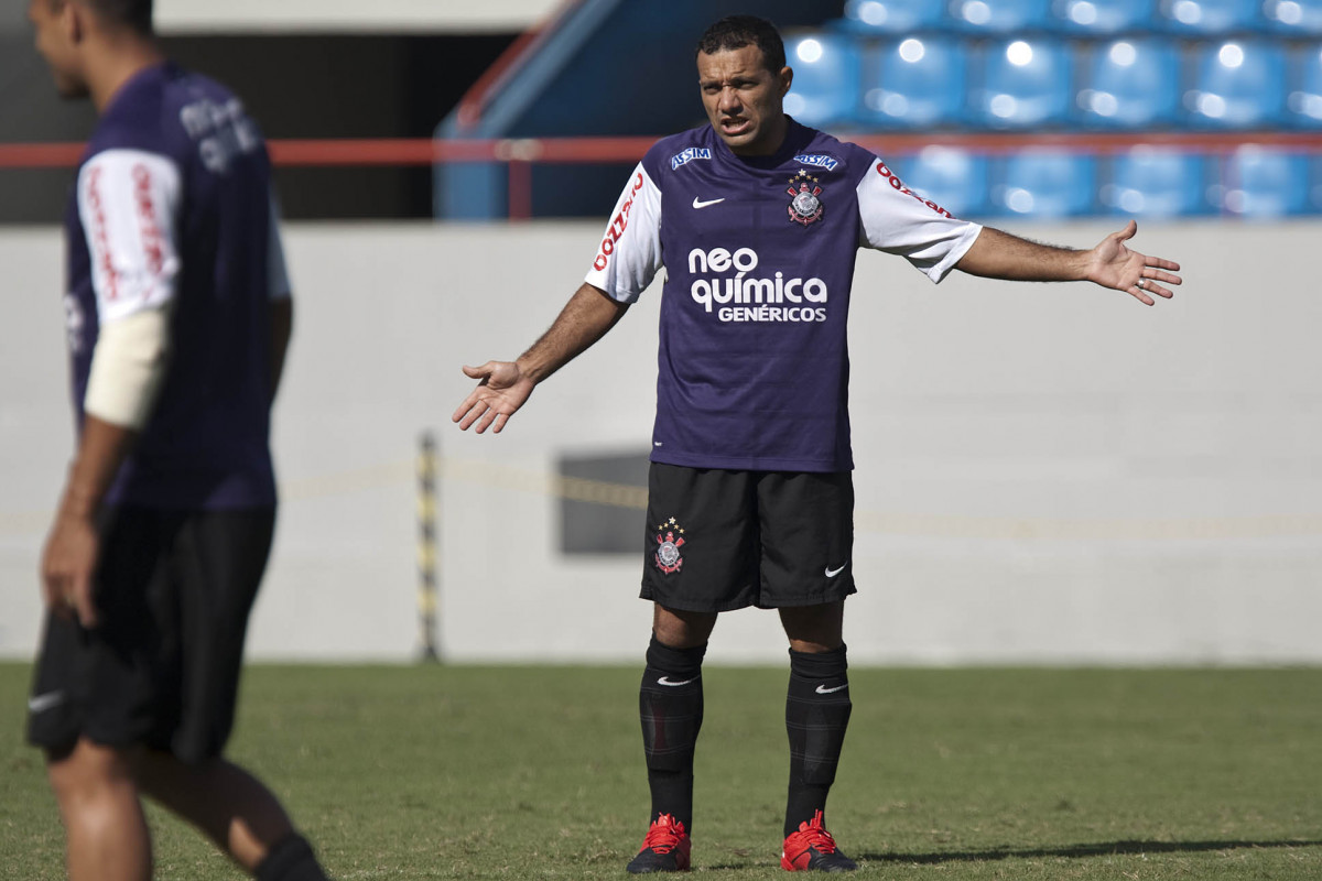 Iarley durante o treino do Corinthians realizado esta manh na Arena Barueri, em Barueri, zona oeste de So Paulo; o prximo compromisso do time pelo Campeonato Paulista 2010, ser amanh, sbado, dia 13/02, contra a Portuguesa, no estdio do Caninde