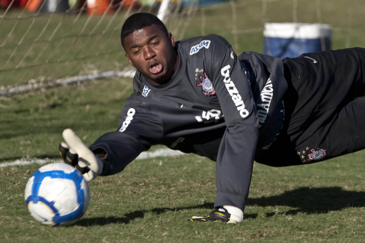 Felipe durante treino na intertemporada do Corinthians, realizado esta tarde no Oscar Inn Resort em Aguas de Lindoia, interior de S�o Paulo. O pr�ximo jogo do time ser� dia 14/07, contra o Cear�, no est�dio Castel�o, pela 7� rodada do Campeonato Brasileiro 2010; S�o Paulo, Brasil