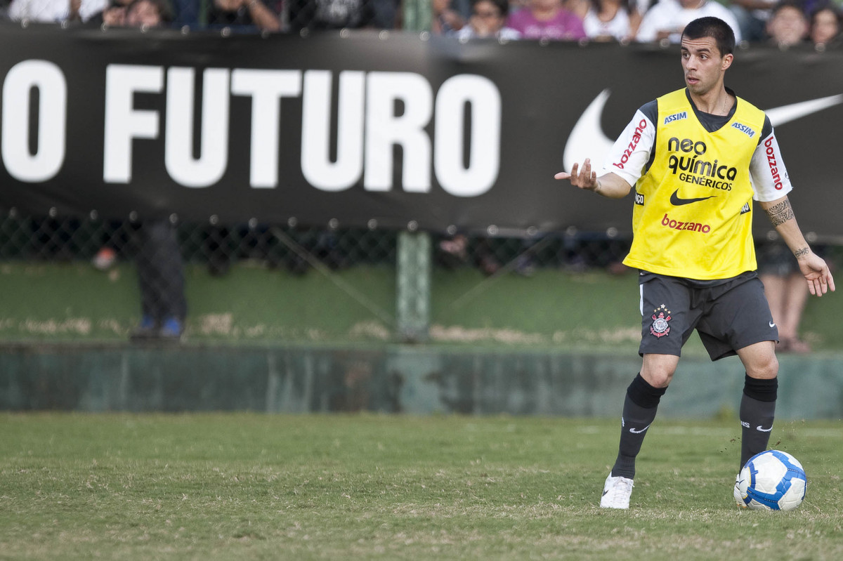 Ex-jogador do Corinthians anuncia aposentadoria aos 31 anos 