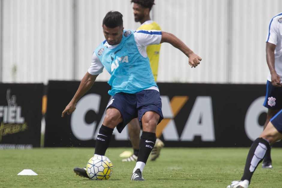 Guilherme marcou o único gol da vitória do Corinthians sobre o Atibaia
