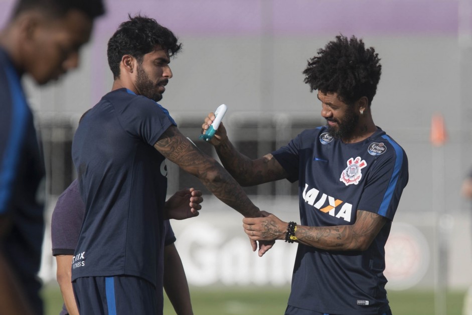 Cristian e Vilson se preparam para o �ltimo treino antes do jogo contra o Santos pelo Paulist�o