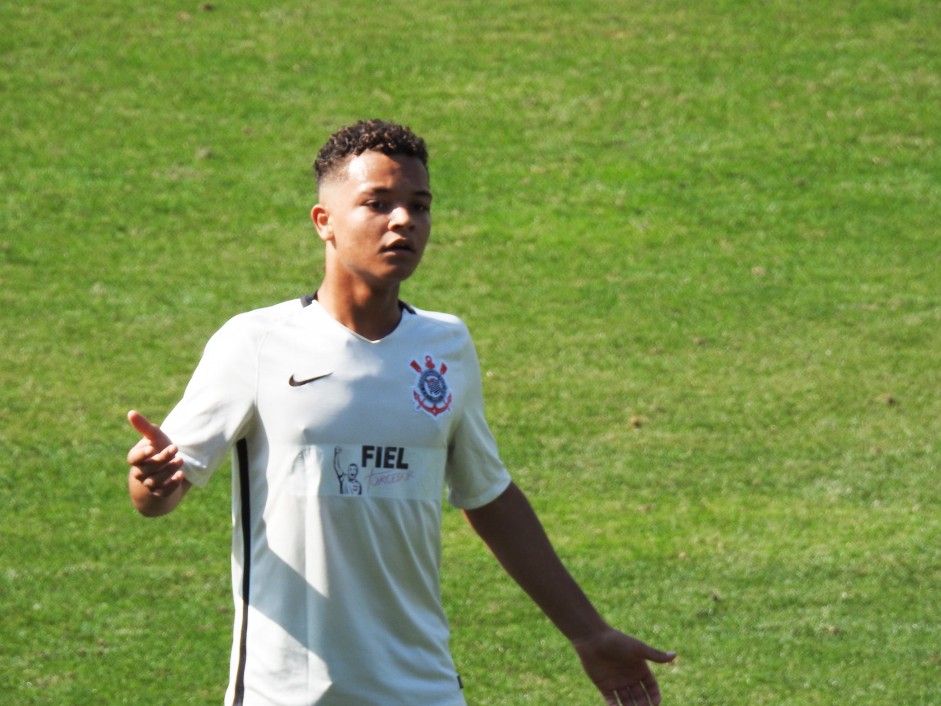 Sub-15 venceu com gol de David