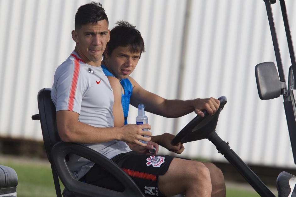 Dupla vai se apresentar à seleção paraguaia e desfalcara o Corinthians em dois jogos