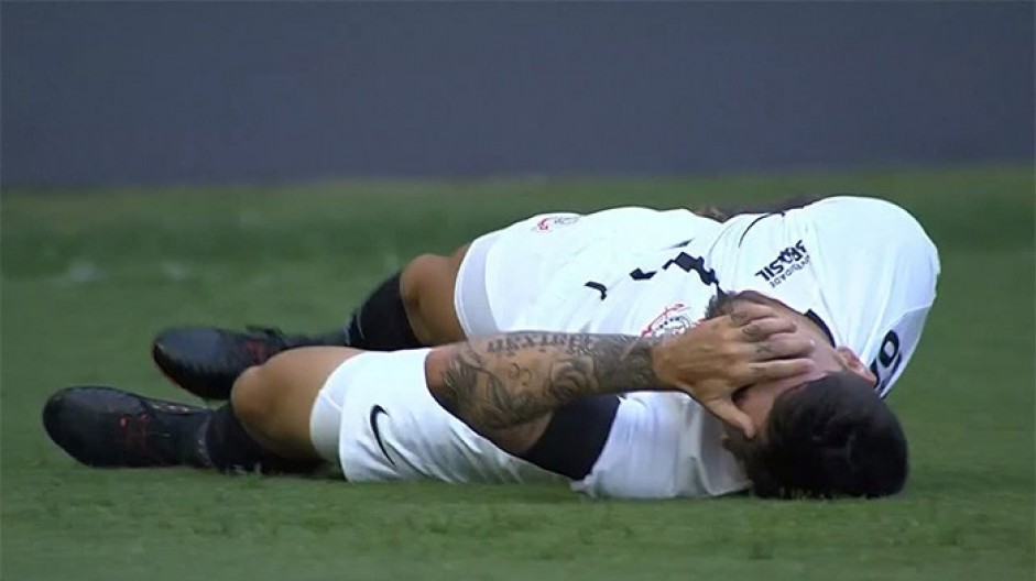Fagner passa por exames e tem lesão confirmada; lateral é o segundo que  mais jogou no Corinthians