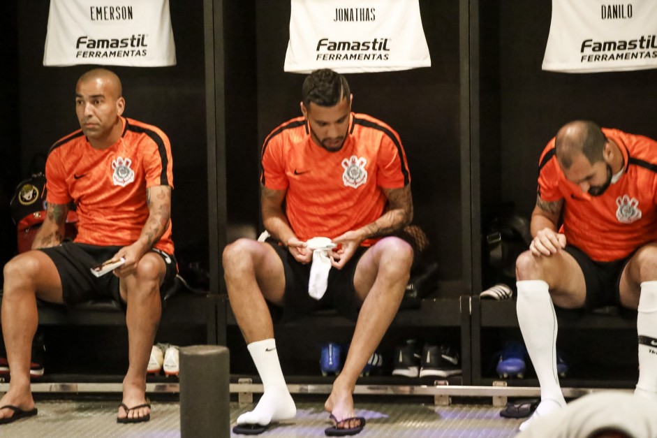 Emerson Sheik, Jonathas e Danilo se preparam antes do duelo contra o Flamengo