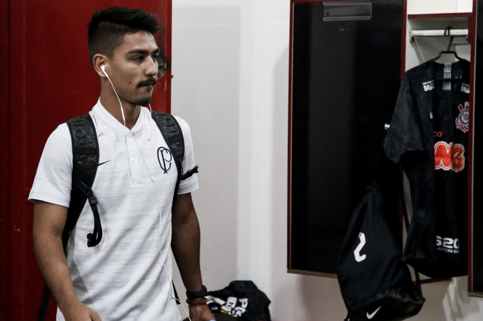 Fabricio Oya será reintegrado ao Corinthians na próxima segunda-feira
