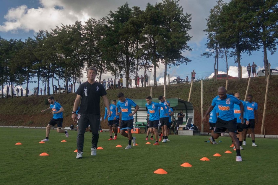 Timo finaliza preparao para jogo contra a Chapecoense