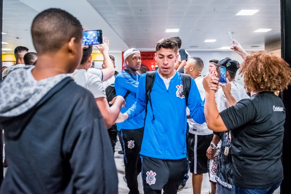 Delega��o do Corinthians Sub-20 chega ao Esp�rito Santo para semifinal contra o Flamengo