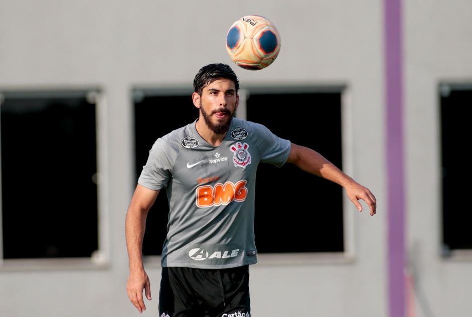 Jogadores na atividade da tarde desta segunda-feira (03), no CT Dr. Joaquim Grava