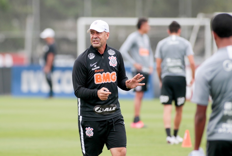 Preparador físico do Corinthians analisa mudanças e explica influência emocional