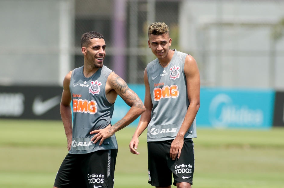 Corinthians chega para duelo decisivo com dez pendurados; veja a lista 