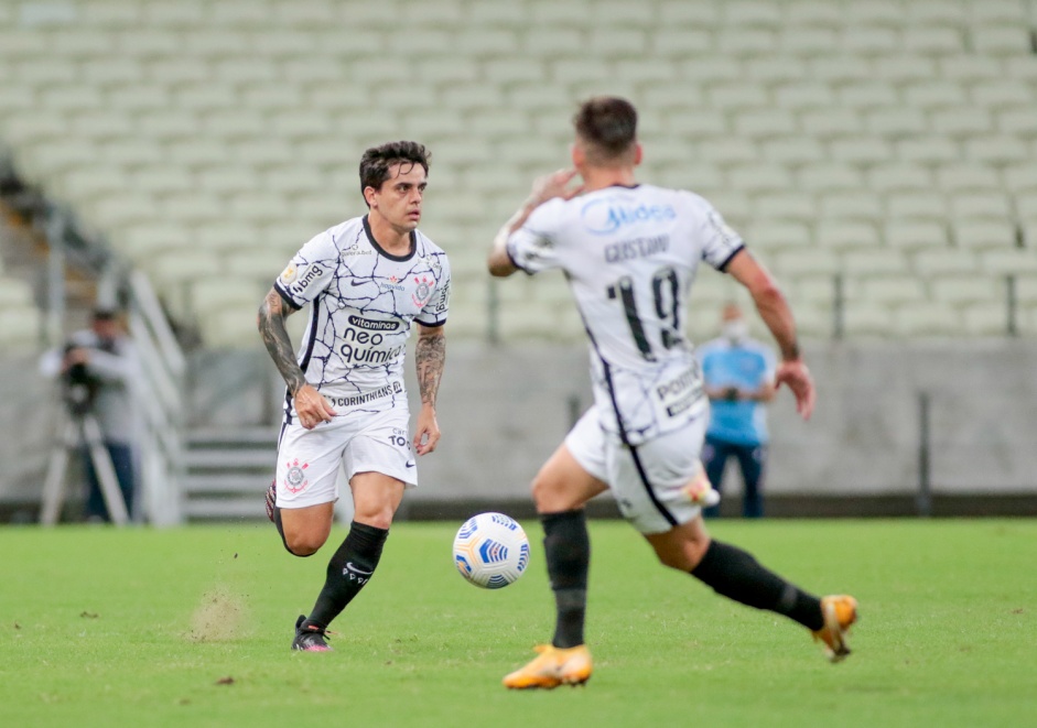 Fagner durante jogo entre Corinthians e Fortaleza, no Castel�o, pelo Campeonato Brasileiro