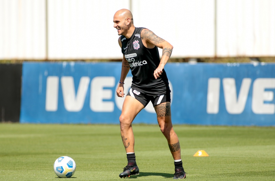 Corinthians tem 6 jogadores em fim de contrato; veja situação de cada um
